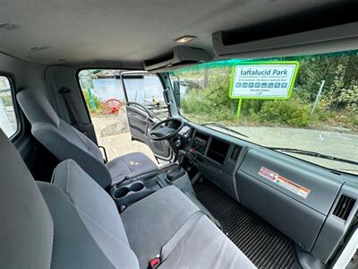 2018 ISUZU NPR 16' Box w/ Liftgate   - Photo 23 - Seattle, WA 98108