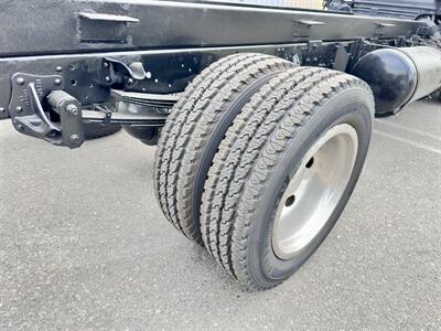 2009 GMC W5500 ~150 " WB Cab & Chassis   - Photo 18 - Seattle, WA 98108