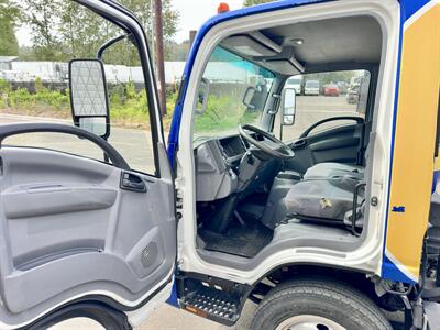 2009 GMC W5500 ~150 " WB Cab & Chassis   - Photo 14 - Seattle, WA 98108