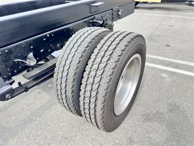 2009 GMC W5500 ~150 " WB Cab & Chassis   - Photo 17 - Seattle, WA 98108