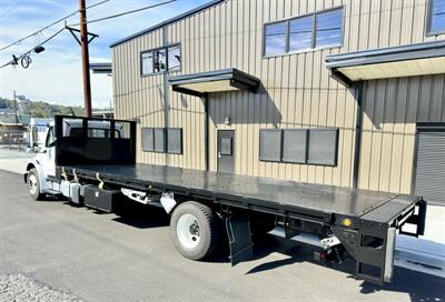 2017 Freightliner M2 106 26' Flatbed with LiftGate - Photo 16 - Seattle, WA 98108