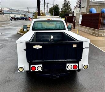 2013 Ford F350 + Liftgate - Photo 4 - Seattle, WA 98108