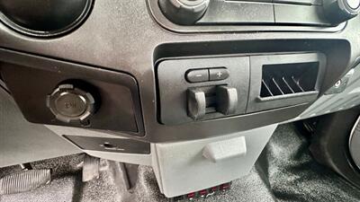 2013 Ford F350 + Liftgate - Photo 23 - Seattle, WA 98108