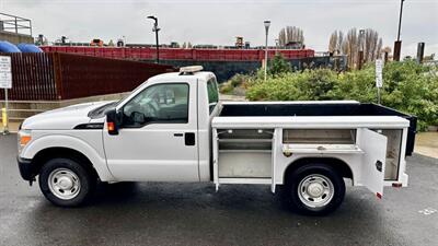 2013 Ford F350 + Liftgate - Photo 9 - Seattle, WA 98108