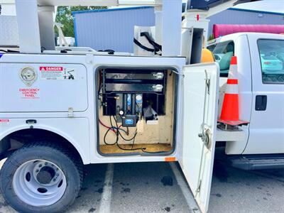 2013 Ford F-450 Super Duty F-450 Bucket Boom Truck - Photo 13 - Seattle, WA 98108