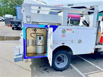 2013 Ford F-450 Super Duty F-450 Bucket Boom Truck - Photo 11 - Seattle, WA 98108