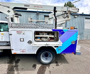 2013 Ford F-450 Super Duty F-450 Bucket Boom Truck - Photo 17 - Seattle, WA 98108