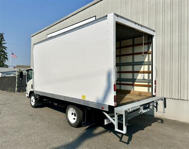 2019 Chevrolet W4500 16 foot with LiftGate - Photo 3 - Seattle, WA 98108