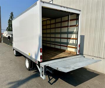 2019 Chevrolet W4500 16 foot with LiftGate - Photo 8 - Seattle, WA 98108