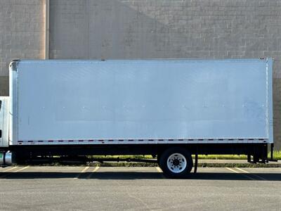 2017 International DuraStar 4300 26ft - Photo 11 - Seattle, WA 98108