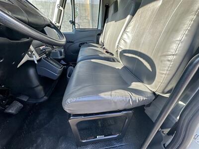 2017 International DuraStar 4300 26ft - Photo 17 - Seattle, WA 98108