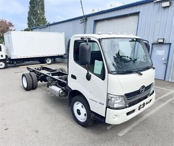 2015 Hino 195 ~ 149 WB Cab & Chassis - Photo 11 - Seattle, WA 98108