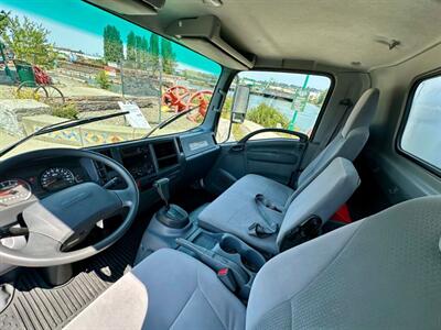 2019 Chevrolet W4500 16' Box w/ Liftgate - Photo 28 - Seattle, WA 98108