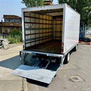 2019 Chevrolet W4500 16' Box w/ Liftgate - Photo 20 - Seattle, WA 98108