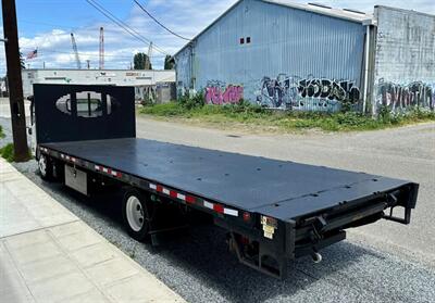 2015 Isuzu NRR 22' Flatbed w/ Liftga Nrr - Photo 11 - Seattle, WA 98108
