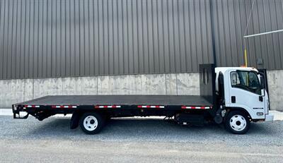 2015 Isuzu NRR 22' Flatbed w/ Liftga Nrr - Photo 7 - Seattle, WA 98108