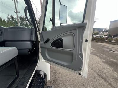 2007 International DuraStar 4200 INTERNATIONAL H 4200 *ONLY 4,661 Miles – Mobile - Photo 27 - Seattle, WA 98108