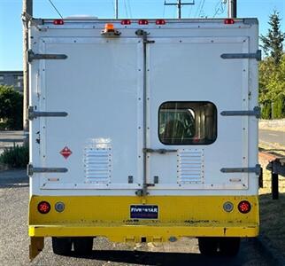 2007 Ford F-450 * LOW MILES * Fuel & Lube Service Truck – Encl - Photo 8 - Seattle, WA 98108