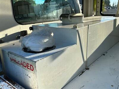 2007 Ford F-450 * LOW MILES * Fuel & Lube Service Truck – Encl - Photo 40 - Seattle, WA 98108