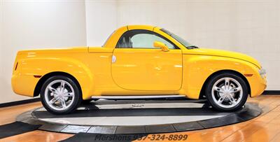 2004 Chevrolet SSR LS   - Photo 12 - Springfield, OH 45503
