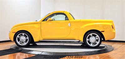 2004 Chevrolet SSR LS   - Photo 9 - Springfield, OH 45503