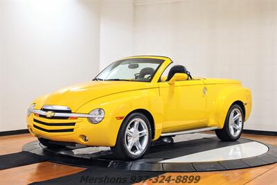 2004 Chevrolet SSR LS   - Photo 1 - Springfield, OH 45503