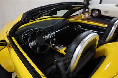 2004 Chevrolet SSR LS   - Photo 18 - Springfield, OH 45503