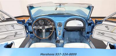 1965 Chevrolet Corvette   - Photo 2 - Springfield, OH 45503