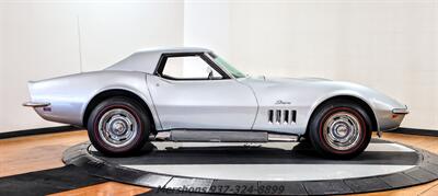 1969 Chevrolet Corvette   - Photo 14 - Springfield, OH 45503
