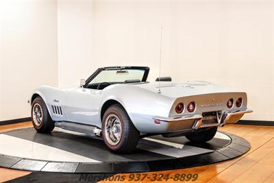 1969 Chevrolet Corvette   - Photo 5 - Springfield, OH 45503