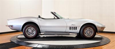 1969 Chevrolet Corvette   - Photo 8 - Springfield, OH 45503