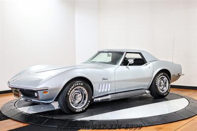 1969 Chevrolet Corvette   - Photo 1 - Springfield, OH 45503