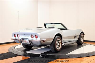 1969 Chevrolet Corvette   - Photo 9 - Springfield, OH 45503