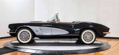 1961 Chevrolet Corvette   - Photo 6 - Springfield, OH 45503