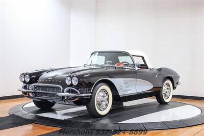 1961 Chevrolet Corvette   - Photo 9 - Springfield, OH 45503