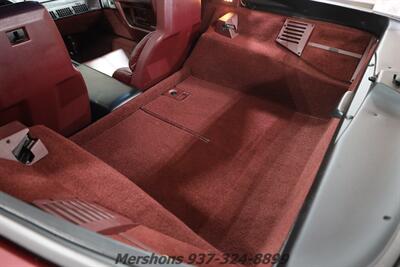 1993 Chevrolet Corvette 40th Anniversary Edition   - Photo 16 - Springfield, OH 45503