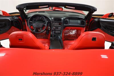 2000 Chevrolet Corvette   - Photo 2 - Springfield, OH 45503