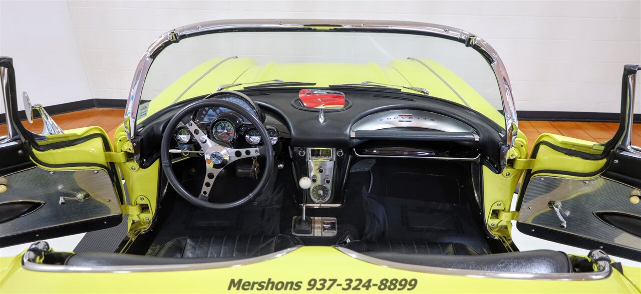1960 Chevrolet Corvette   - Photo 2 - Springfield, OH 45503
