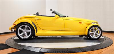 1999 Plymouth Prowler   - Photo 8 - Springfield, OH 45503