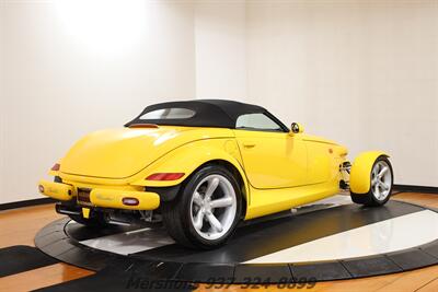 1999 Plymouth Prowler   - Photo 11 - Springfield, OH 45503