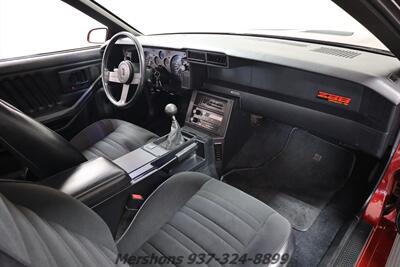 1987 Chevrolet Camaro IROC-Z   - Photo 20 - Springfield, OH 45503