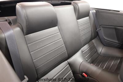 2005 Ford Mustang GT Deluxe   - Photo 15 - Springfield, OH 45503