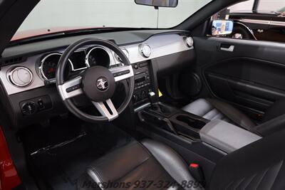 2005 Ford Mustang GT Deluxe   - Photo 2 - Springfield, OH 45503