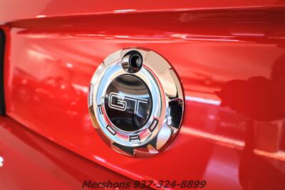 2005 Ford Mustang GT Deluxe   - Photo 12 - Springfield, OH 45503