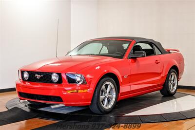 2005 Ford Mustang GT Deluxe   - Photo 10 - Springfield, OH 45503