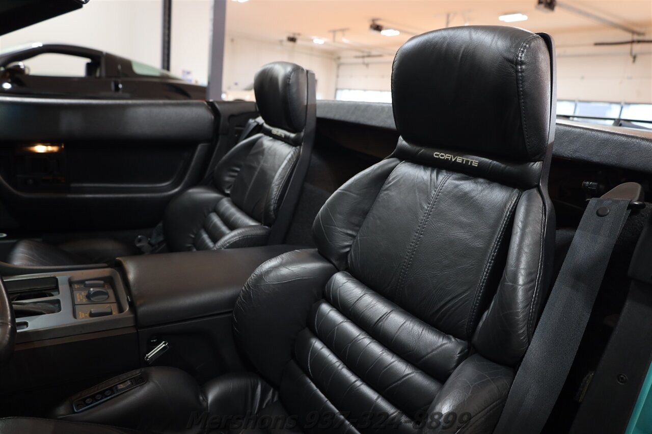 1991 Chevrolet Corvette   - Photo 16 - Springfield, OH 45503