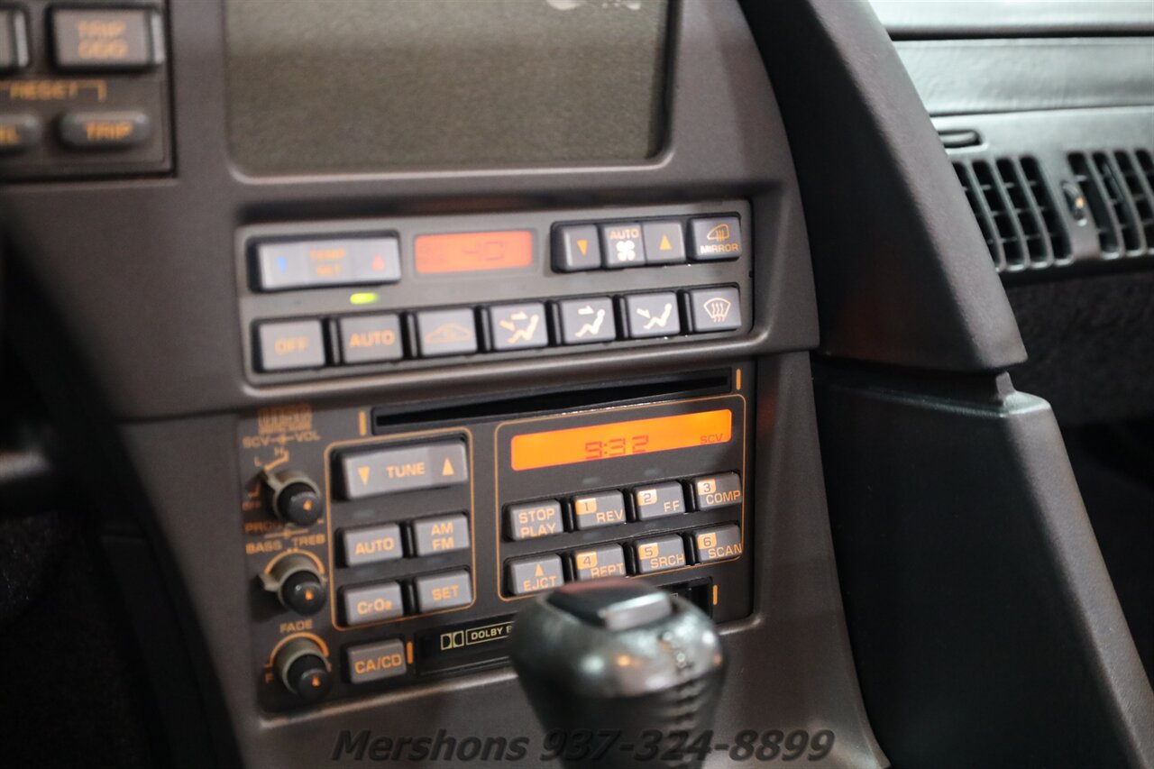 1991 Chevrolet Corvette   - Photo 17 - Springfield, OH 45503