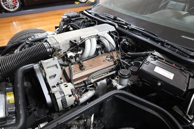 1991 Chevrolet Corvette   - Photo 3 - Springfield, OH 45503