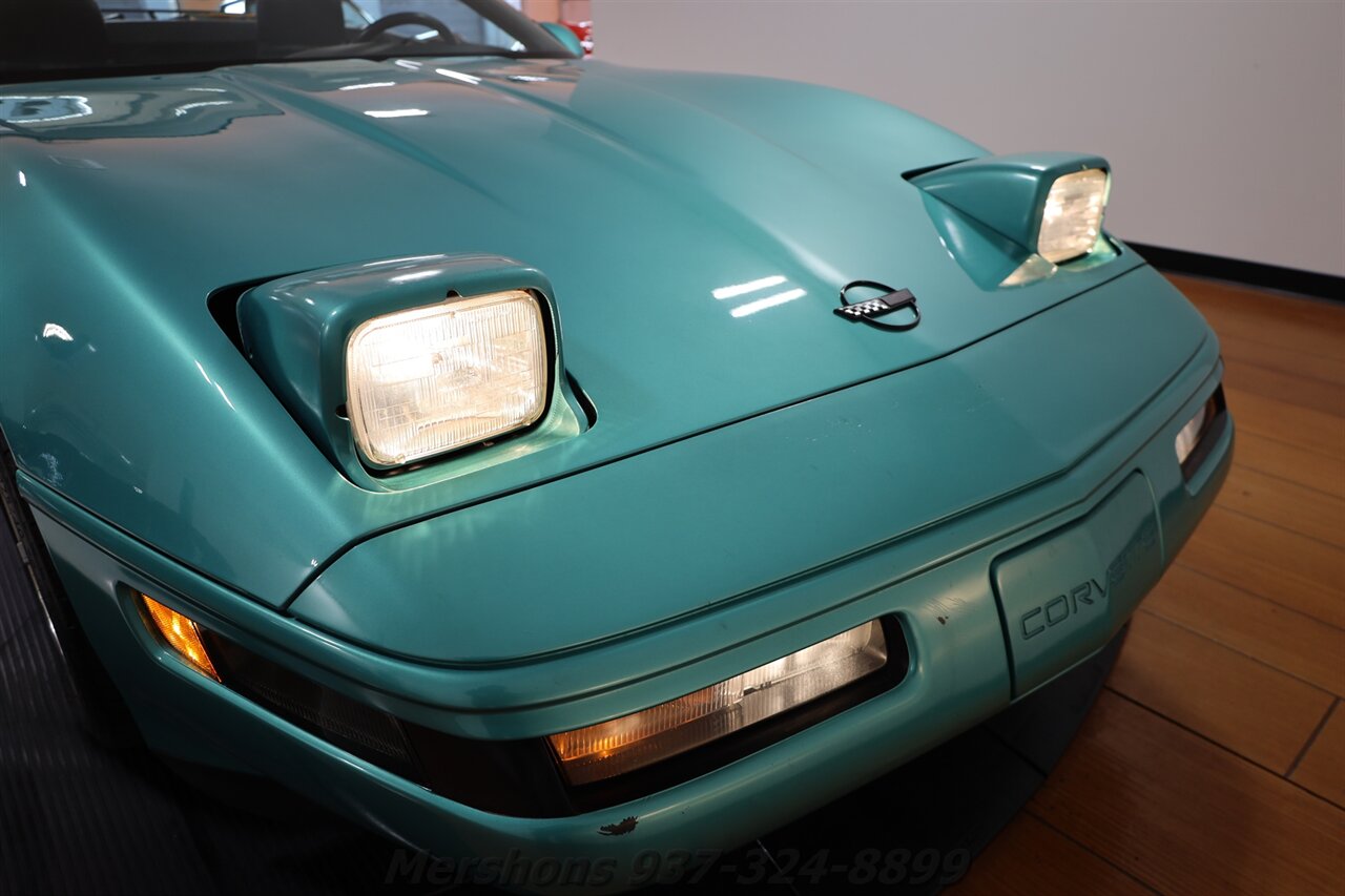 1991 Chevrolet Corvette   - Photo 12 - Springfield, OH 45503