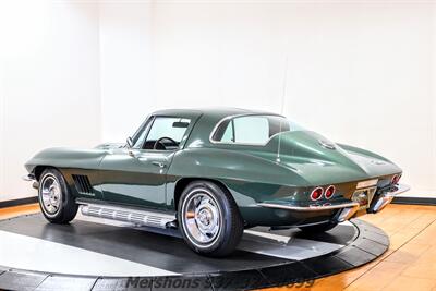 1967 Chevrolet Corvette   - Photo 5 - Springfield, OH 45503